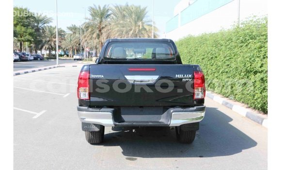 Acheter Import Voiture Toyota Hilux Noir à Import - Dubai, Rwanda Acheter Import Voiture Toyota Hilux Noir à Import - Dubai, Rwanda
