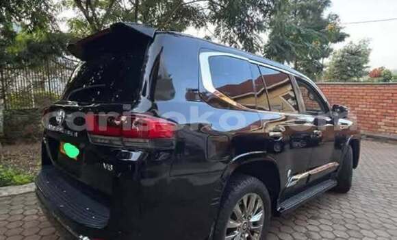 Buy Used Toyota Land Cruiser Prado Other Car in Kigali in Rwanda Buy Used Toyota Land Cruiser Prado Other Car in Kigali in Rwanda