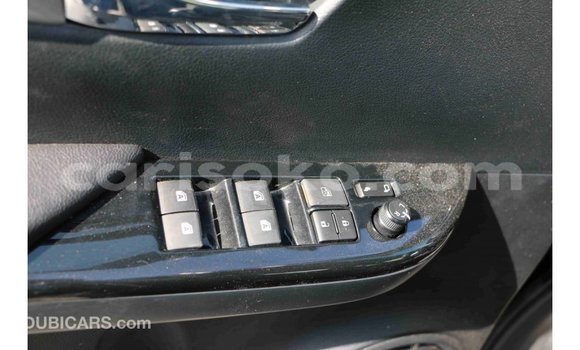 Acheter Import Voiture Toyota Hilux Noir à Import - Dubai, Rwanda Acheter Import Voiture Toyota Hilux Noir à Import - Dubai, Rwanda