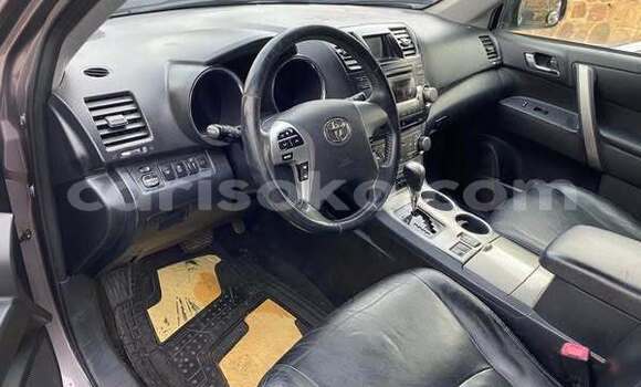 Buy Used Toyota Highlander Other Car in Kigali in Rwanda Buy Used Toyota Highlander Other Car in Kigali in Rwanda