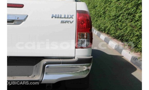 Acheter Import Voiture Toyota Hilux Noir à Import - Dubai, Rwanda Acheter Import Voiture Toyota Hilux Noir à Import - Dubai, Rwanda