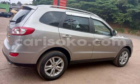 Acheter Occasion Voiture Hyundai Santa Fe Autre à Kigali, Rwanda Acheter Occasion Voiture Hyundai Santa Fe Autre à Kigali, Rwanda