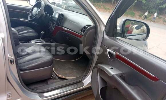 Acheter Occasion Voiture Hyundai Santa Fe Autre à Kigali, Rwanda Acheter Occasion Voiture Hyundai Santa Fe Autre à Kigali, Rwanda