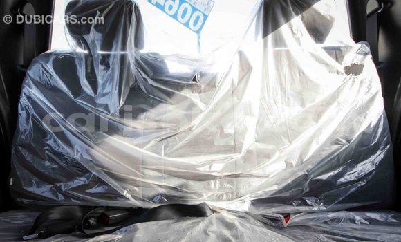 Acheter Import Voiture Isuzu Rodeo Blanc à Import - Dubai, Rwanda Acheter Import Voiture Isuzu Rodeo Blanc à Import - Dubai, Rwanda