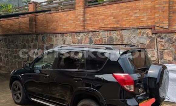 Acheter Occasion Voiture Toyota RAV4 Noir à Kigali, Rwanda Acheter Occasion Voiture Toyota RAV4 Noir à Kigali, Rwanda