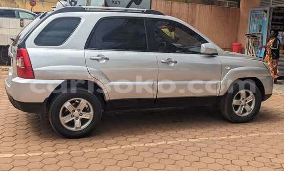 Acheter Occasion Voiture Kia Sportage Grey/silver à Kigali, Rwanda Acheter Occasion Voiture Kia Sportage Grey/silver à Kigali, Rwanda