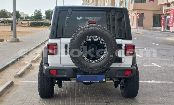 Acheter Occasion Voiture Jeep Wrangler Blanc à Kigali, Rwanda Acheter Occasion Voiture Jeep Wrangler Blanc à Kigali, Rwanda