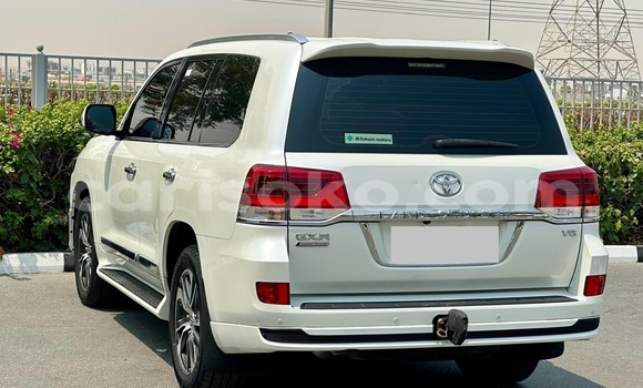 Buy Used Toyota Land Cruiser White Car in Johannesburg in Gauteng Buy Used Toyota Land Cruiser White Car in Johannesburg in Gauteng