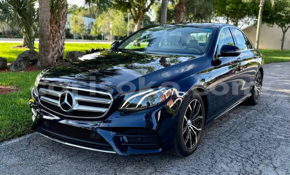 Buy Used Mercedes-Benz E–Class Blue Car in Kigali in Rwanda Buy Used Mercedes-Benz E–Class Blue Car in Kigali in Rwanda