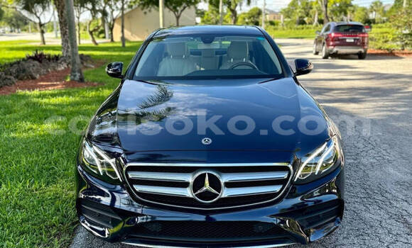 Buy Used Mercedes-Benz E–Class Blue Car in Kigali in Rwanda Buy Used Mercedes-Benz E–Class Blue Car in Kigali in Rwanda