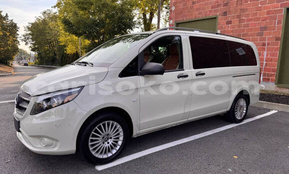 Buy Used Mercedes-Benz Vito White Car in Kigali in Rwanda Buy Used Mercedes-Benz Vito White Car in Kigali in Rwanda