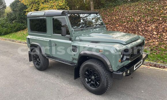 Buy Used Land Rover Defender Green Car in Kigali in Rwanda Buy Used Land Rover Defender Green Car in Kigali in Rwanda