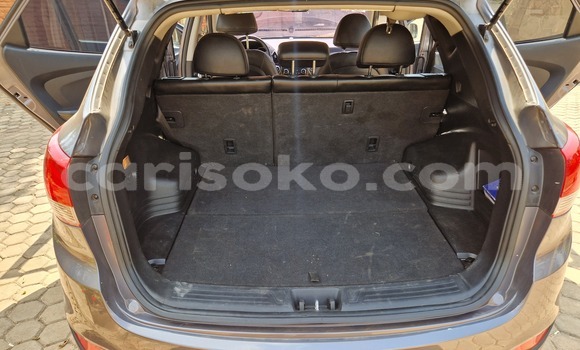 Buy Used Hyundai Tucson Grey/silver Car in Kigali in Rwanda Buy Used Hyundai Tucson Grey/silver Car in Kigali in Rwanda