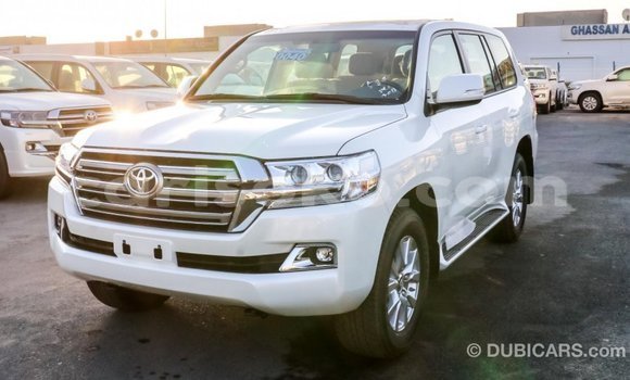 اشتري Imported Toyota Land Cruiser Blanc سيارة في Import - Dubai في Rwanda اشتري Imported Toyota Land Cruiser Blanc سيارة في Import - Dubai في Rwanda