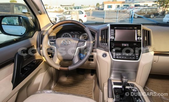 اشتري Imported Toyota Land Cruiser Blanc سيارة في Import - Dubai في Rwanda اشتري Imported Toyota Land Cruiser Blanc سيارة في Import - Dubai في Rwanda