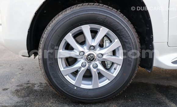 اشتري Imported Toyota Land Cruiser Blanc سيارة في Import - Dubai في Rwanda اشتري Imported Toyota Land Cruiser Blanc سيارة في Import - Dubai في Rwanda