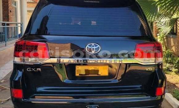 Sayi Na hannu Toyota Land Cruiser Autre Mota in Kigali a Rwanda Sayi Na hannu Toyota Land Cruiser Autre Mota in Kigali a Rwanda