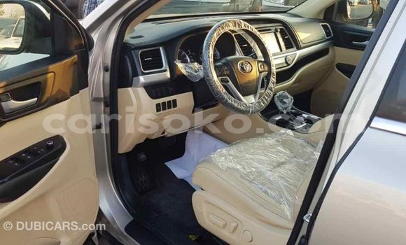 اشتري Imported Toyota Highlander Autre سيارة في Import - Dubai في Rwanda اشتري Imported Toyota Highlander Autre سيارة في Import - Dubai في Rwanda
