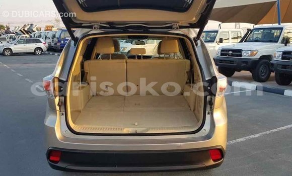 اشتري Imported Toyota Highlander Autre سيارة في Import - Dubai في Rwanda اشتري Imported Toyota Highlander Autre سيارة في Import - Dubai في Rwanda