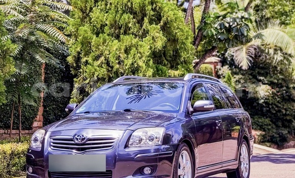 Acheter Occasion Voiture Toyota Avensis Grey/silver à Kigali, Rwanda