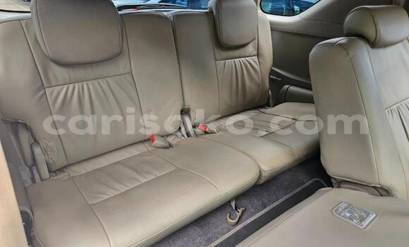 Acheter Occasion Voiture Toyota Fortuner Blanc à Kigali, Rwanda Acheter Occasion Voiture Toyota Fortuner Blanc à Kigali, Rwanda