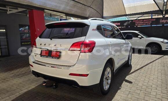 Acheter Occasion Voiture Haval H2 White à Kigali, Rwanda Acheter Occasion Voiture Haval H2 White à Kigali, Rwanda