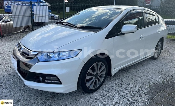 Buy Used Honda Insight White Car in Kigali in Rwanda Buy Used Honda Insight White Car in Kigali in Rwanda