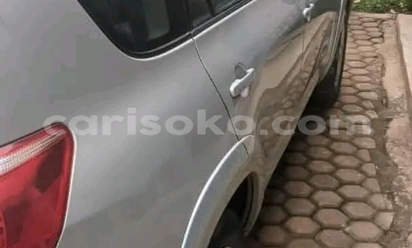 اشتري مستعمل Toyota RAV4 Autre سيارة في Kigali في Rwanda اشتري مستعمل Toyota RAV4 Autre سيارة في Kigali في Rwanda
