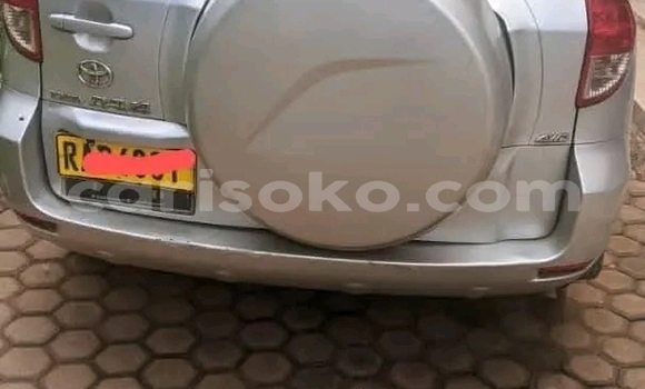 اشتري مستعمل Toyota RAV4 Autre سيارة في Kigali في Rwanda اشتري مستعمل Toyota RAV4 Autre سيارة في Kigali في Rwanda