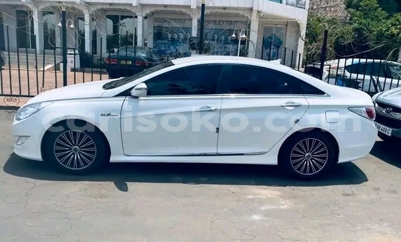 Acheter Occasion Voiture Hyundai Sonata Blanc à Kigali, Rwanda Acheter Occasion Voiture Hyundai Sonata Blanc à Kigali, Rwanda