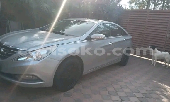 اشتري مستعمل Hyundai Sonata Autre سيارة في Kigali في Rwanda اشتري مستعمل Hyundai Sonata Autre سيارة في Kigali في Rwanda