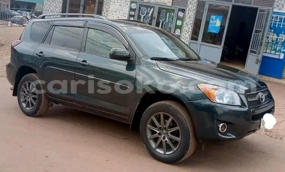 Acheter Occasion Voiture Toyota RAV4 Noir à Kigali, Rwanda Acheter Occasion Voiture Toyota RAV4 Noir à Kigali, Rwanda