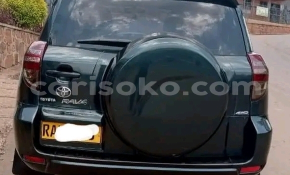 Acheter Occasion Voiture Toyota RAV4 Noir à Kigali, Rwanda Acheter Occasion Voiture Toyota RAV4 Noir à Kigali, Rwanda