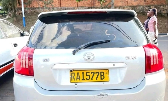 Acheter Occasion Voiture Toyota Corolla Blanc à Kigali, Rwanda Acheter Occasion Voiture Toyota Corolla Blanc à Kigali, Rwanda