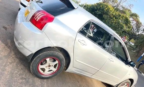 Acheter Occasion Voiture Toyota Corolla Blanc à Kigali, Rwanda Acheter Occasion Voiture Toyota Corolla Blanc à Kigali, Rwanda