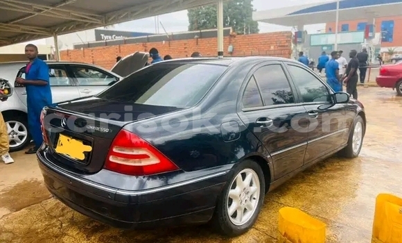 Acheter Occasion Voiture Mercedes-Benz A-klasse AMG Black à Kigali, Rwanda Acheter Occasion Voiture Mercedes-Benz A-klasse AMG Black à Kigali, Rwanda