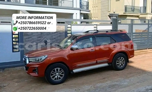 Sayi Na hannu Toyota RAV4 Rouge Mota in Kigali a Rwanda Sayi Na hannu Toyota RAV4 Rouge Mota in Kigali a Rwanda