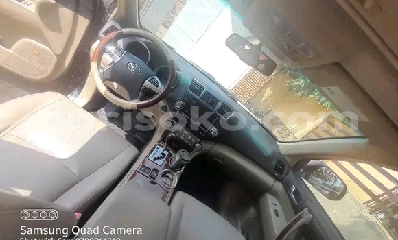 Sayi Na hannu Toyota Highlander Noir Mota in Kigali a Rwanda Sayi Na hannu Toyota Highlander Noir Mota in Kigali a Rwanda