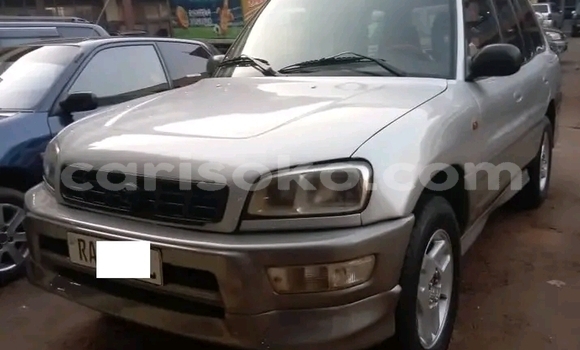 Sayi Na hannu Toyota RAV4 Autre Mota in Gikongoro a Gikongoro Sayi Na hannu Toyota RAV4 Autre Mota in Gikongoro a Gikongoro
