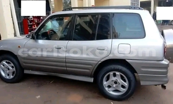 Sayi Na hannu Toyota RAV4 Autre Mota in Gikongoro a Gikongoro Sayi Na hannu Toyota RAV4 Autre Mota in Gikongoro a Gikongoro