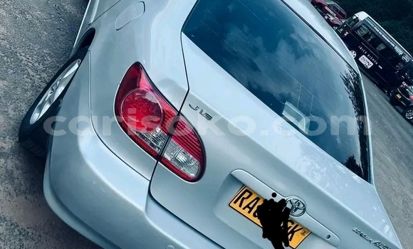 Sayi Na hannu Toyota Altis Blanc Mota in Bokwango a Rwanda Sayi Na hannu Toyota Altis Blanc Mota in Bokwango a Rwanda