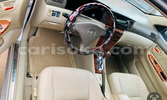 Sayi Na hannu Toyota Altis Blanc Mota in Bokwango a Rwanda Sayi Na hannu Toyota Altis Blanc Mota in Bokwango a Rwanda