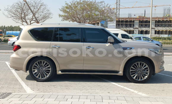 Acheter Occasion Voiture Infiniti QX80 Beige à Kigali, Rwanda Acheter Occasion Voiture Infiniti QX80 Beige à Kigali, Rwanda