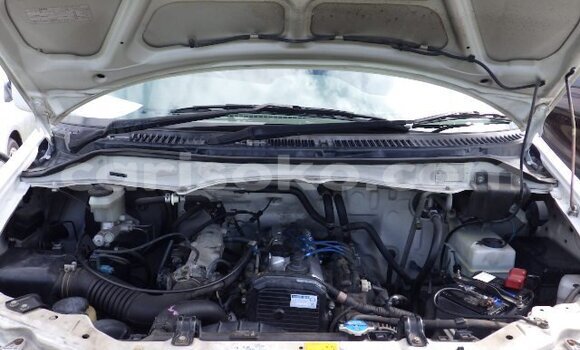 اشتري مستعمل Toyota Noah White سيارة في Kigali في Rwanda اشتري مستعمل Toyota Noah White سيارة في Kigali في Rwanda