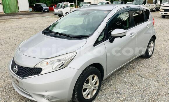 اشتري مستعمل Nissan Note Gris سيارة في Kigali في Rwanda اشتري مستعمل Nissan Note Gris سيارة في Kigali في Rwanda