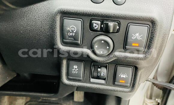 اشتري مستعمل Nissan Note Gris سيارة في Kigali في Rwanda اشتري مستعمل Nissan Note Gris سيارة في Kigali في Rwanda