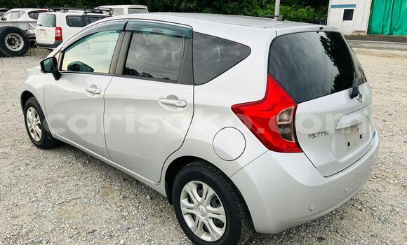 اشتري مستعمل Nissan Note Gris سيارة في Kigali في Rwanda اشتري مستعمل Nissan Note Gris سيارة في Kigali في Rwanda