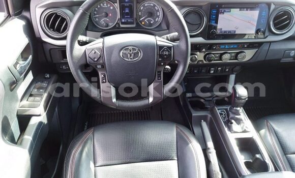 Acheter Occasion Voiture Toyota Tacoma Noir à Kigali, Rwanda Acheter Occasion Voiture Toyota Tacoma Noir à Kigali, Rwanda