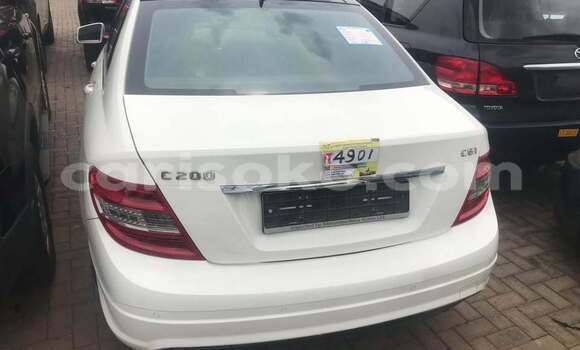 Acheter Occasion Voiture Mercedes-Benz C250 coupe Autre à Kigali, Rwanda Acheter Occasion Voiture Mercedes-Benz C250 coupe Autre à Kigali, Rwanda