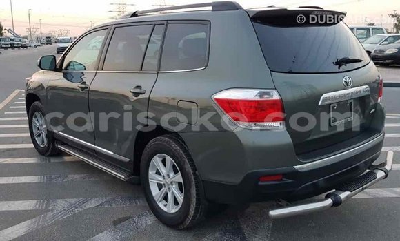 اشتري Imported Toyota Highlander Vert سيارة في Import - Dubai في Rwanda اشتري Imported Toyota Highlander Vert سيارة في Import - Dubai في Rwanda